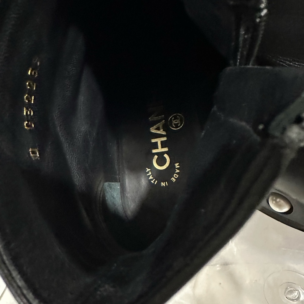 Authentic Chanel Black Leather ShortBoots With Pearl Embellished Heels,used - Picture 10 of 17